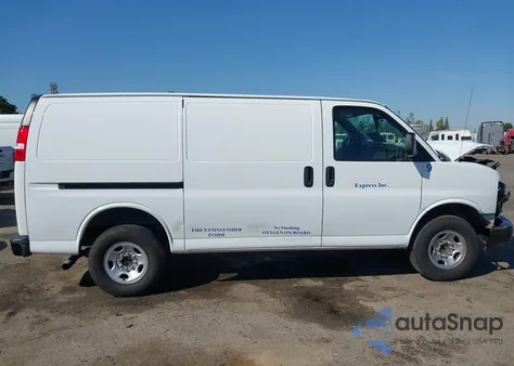 2023 Chevrolet Express Cargo Rwd 2500 Regular Wheelbase Wt from USA, damaged, VIN 1GCWGAFP9P1211380